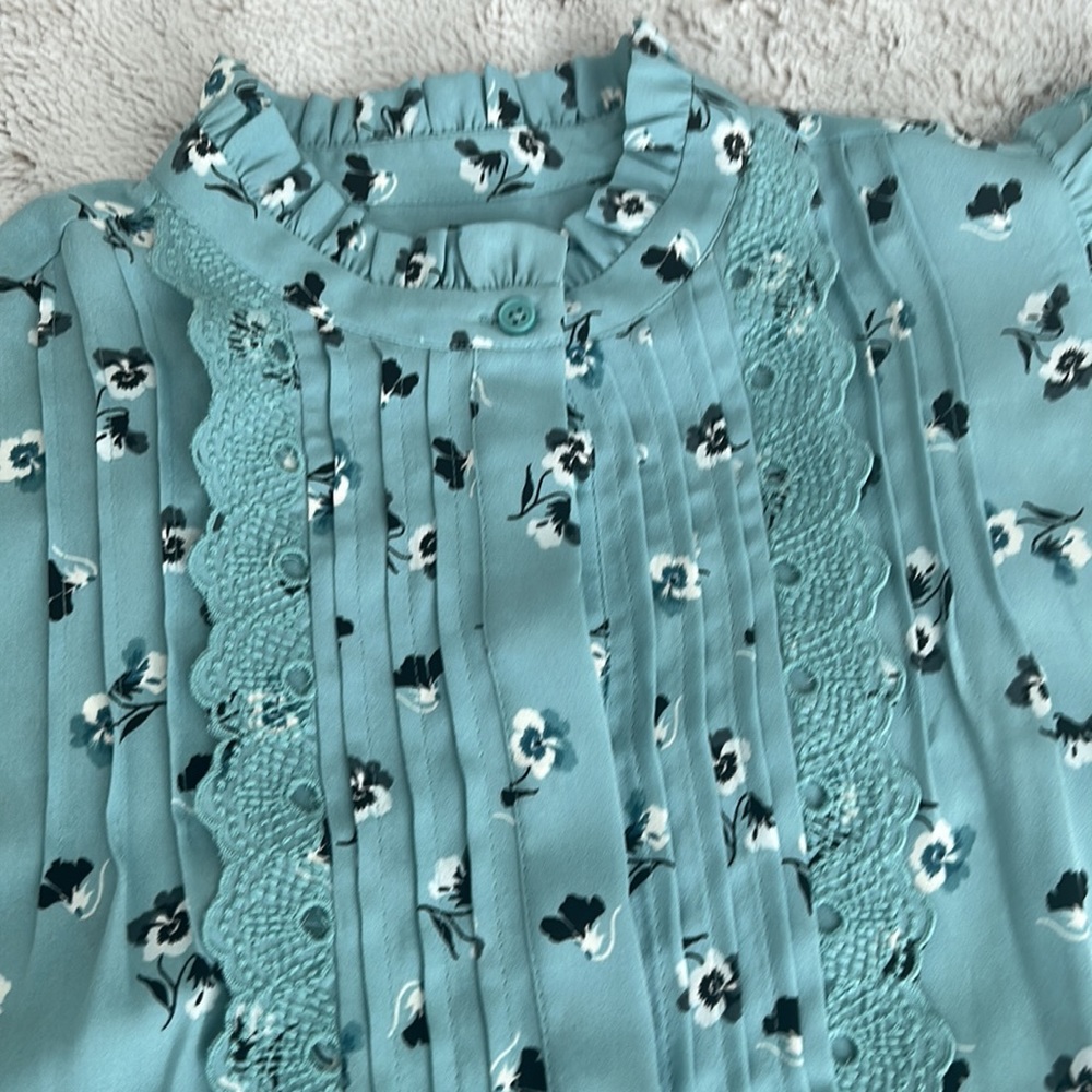 NWT Ann Taylor floral pleated ruffle blouse - Picture 5 of 12